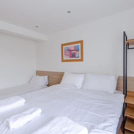 Appartamento Contemporary 1Bd Flat - Camden Londra Esterno foto