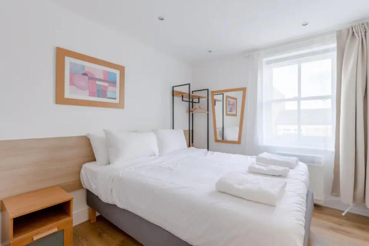 Appartamento Contemporary 1Bd Flat - Camden Londra Esterno foto