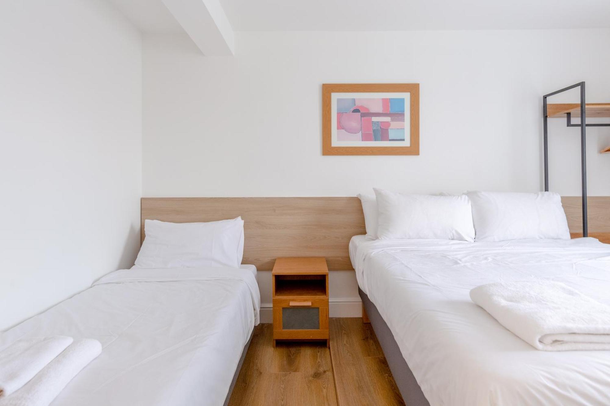 Appartamento Contemporary 1Bd Flat - Camden Londra Esterno foto